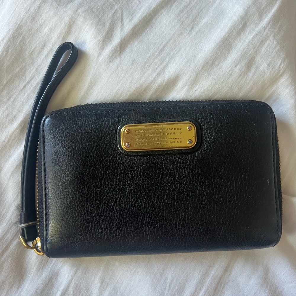 vintage marc jacobs wristlet